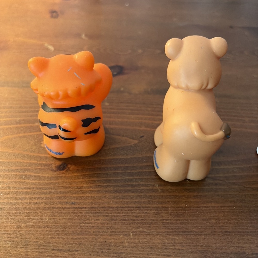 Fisher Price Little People Noahs Ark/ Zoo Bear Elephant Giraffe Tiger Lot of 5 - Picture 5 of 9